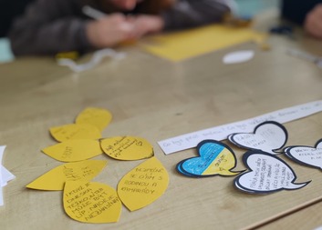 Čtyři roky s Ukrajinou v NZDM: Společná cesta k novým začátkům